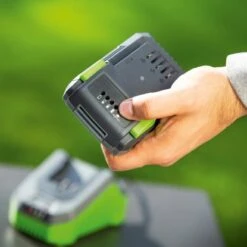 LUX 20 V Li-Ion Akku 1 PowerSystem 2 Ah 13 LUX 20 V Li-Ion Akku 1 PowerSystem 2 Ah -Obi Verkäufe 4007871960514 A 03