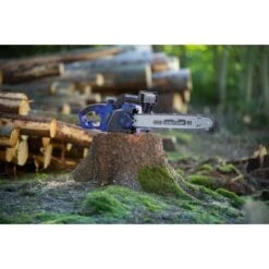 LUX Elektro-Kettensäge E-KS-2400/40 A 11 LUX Elektro-Kettensäge E-KS-2400/40 A -Obi Verkäufe 4007872348496 AB01 041217