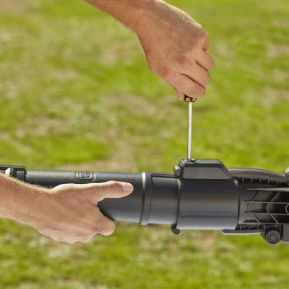 Black & Decker Black+Decker 3-in-1 Elektro-Laubsauger Und Bläser BEBLV301 3.000 W 16 Black & Decker Black+Decker 3-in-1 Elektro-Laubsauger Und Bläser BEBLV301 3.000 W – Bild 16