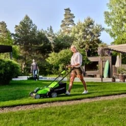 Greenworks Akku-Rasenmäher G40LM41K4 KIT 40V 18 Greenworks Akku-Rasenmäher G40LM41K4 KIT 40V -Obi Verkäufe 6952909025865 2705 A 01