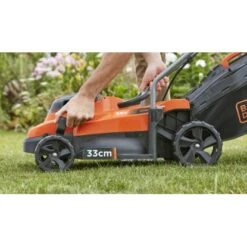 Black & Decker Black+Decker Akku-Rasenmäher 36 V/2x 2,5 Ah 38 Cm BCMW3336L2 12 Black & Decker Black+Decker Akku-Rasenmäher 36 V/2x 2,5 Ah 38 Cm BCMW3336L2 -Obi Verkäufe 838013 2012 838013 F389